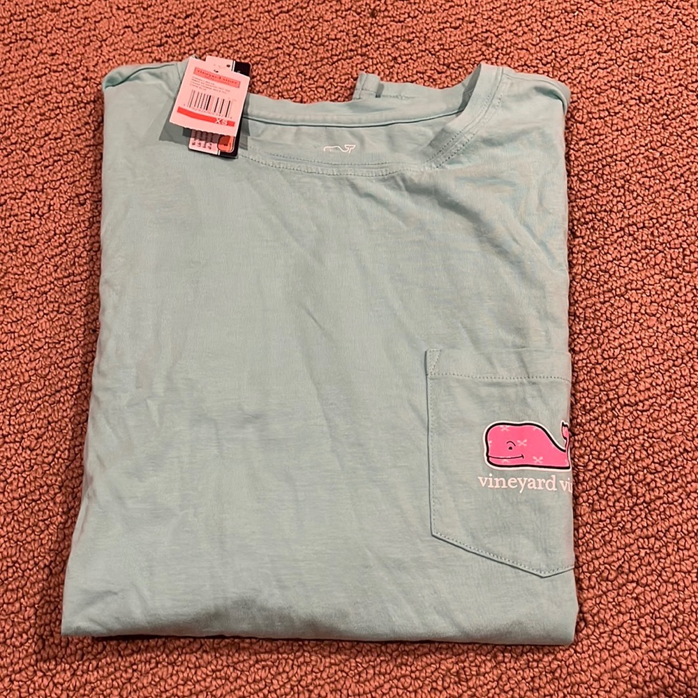 NWT XS Vineyard Vines Womens t shirt.